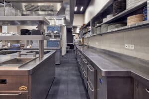 Brasserie De Margriet Mechelen Belgie in 2023 afgerond keuken met wand